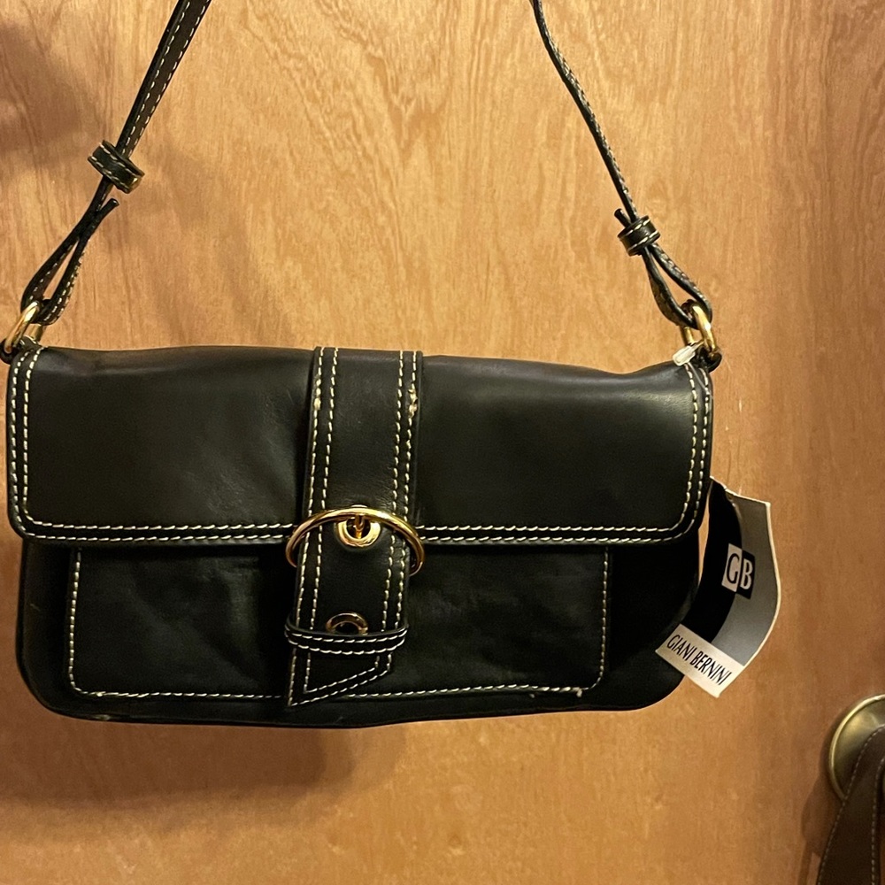 Black small wristlet